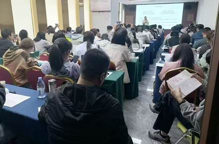 精品专修班课堂学员席